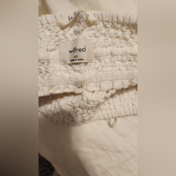 Wide Legged Aritzia Linen pant - Picture 3 of 3